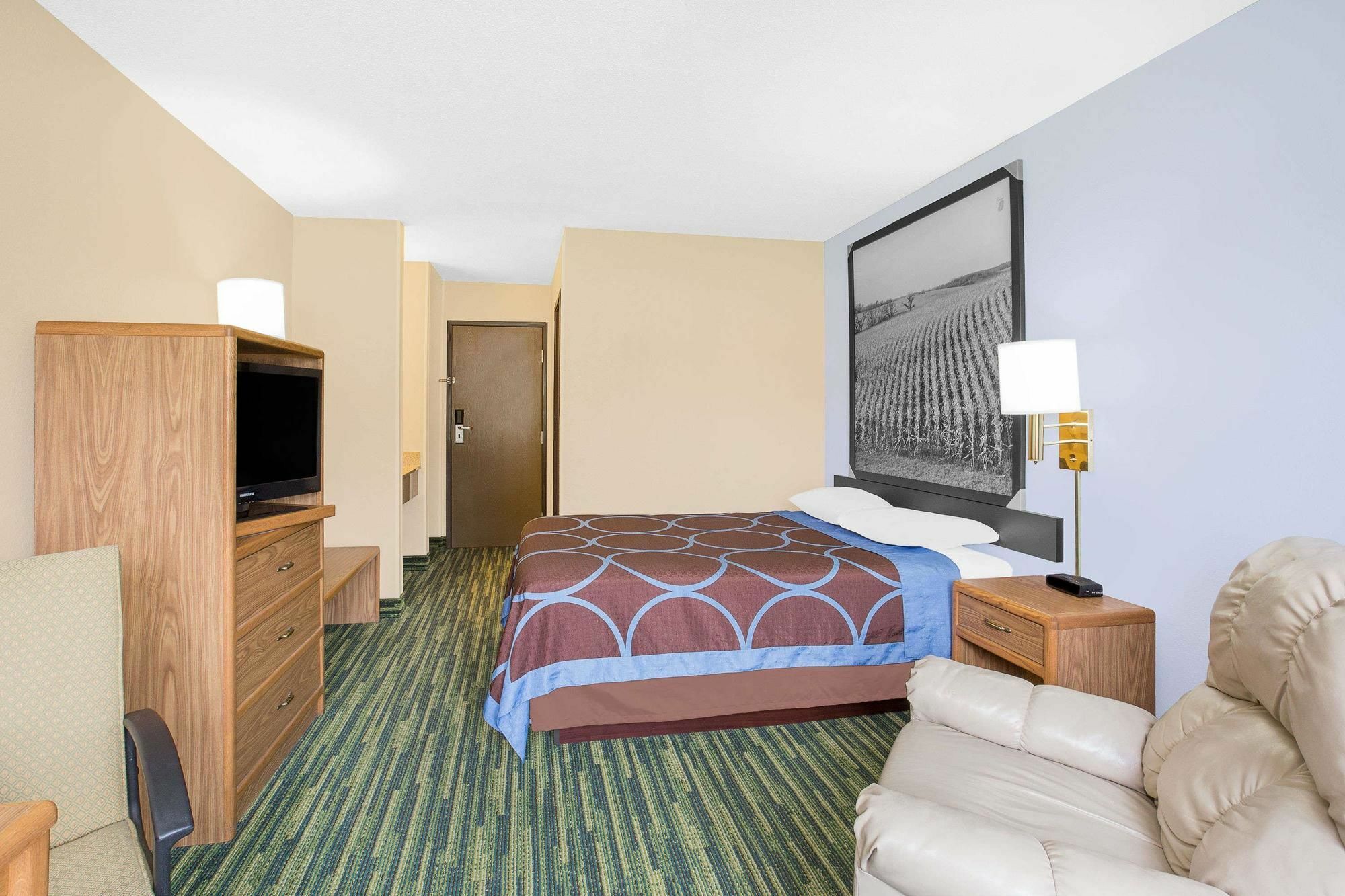 Boarders Inn & Suites By Cobblestone Hotels Waterloo Cedar Falls Exteriör bild